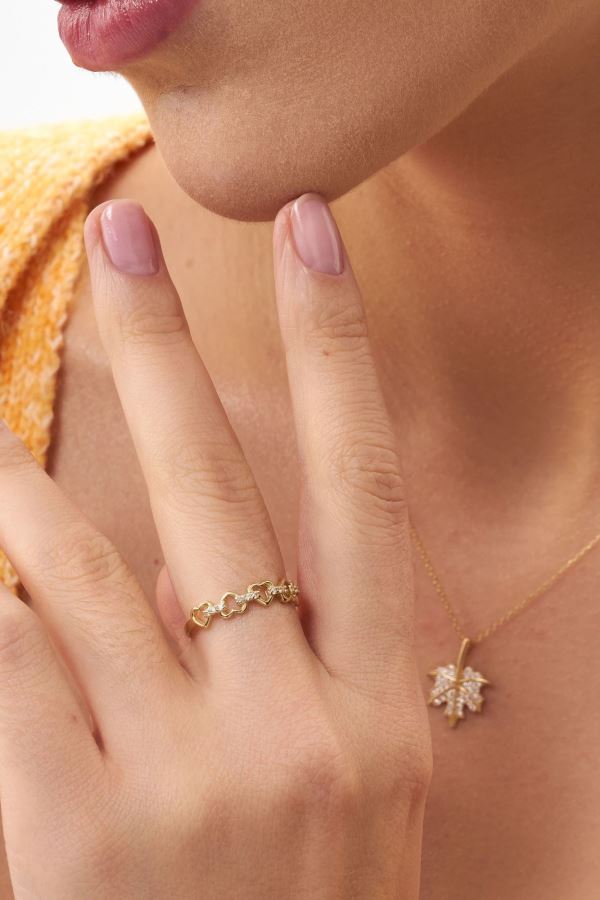 Gold Taş Desenli Kalpli Altın Yüzük